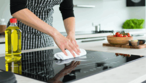 Dans le contexte culinaire moderne, la plaque à induction s’est imposée comme un équipement incontournable, apprécié pour sa rapidité et son efficacité. Cependant, la préserver dans un état impeccable nécessite une attention particulière, notamment en ce qui concerne son nettoyage. […]